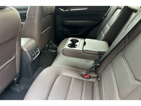 New 2025 MAZDA CX-5 Signature image 11
