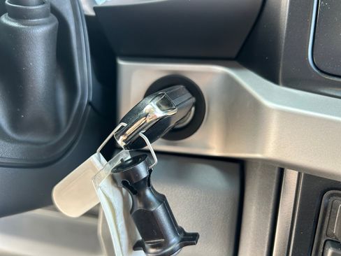 New 2025 Ford F350 XL w/ XL Chrome Package image 30