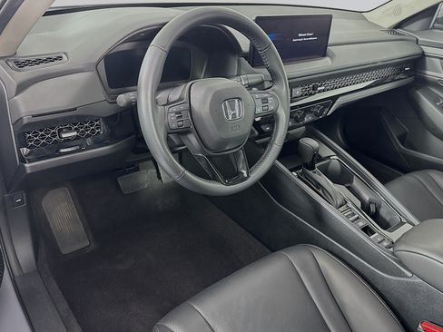 Certified 2024 Honda Accord EX-L image 9