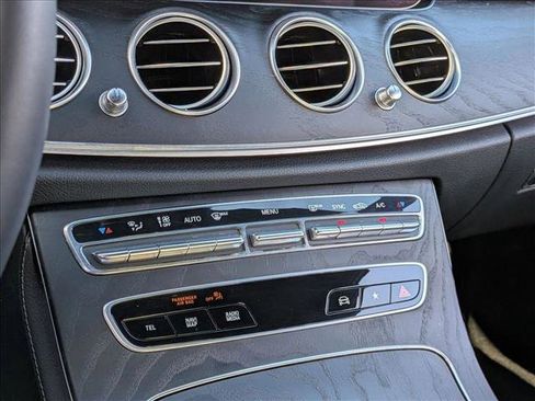 Certified 2022 Mercedes-Benz E 350 4MATIC Sedan image 15