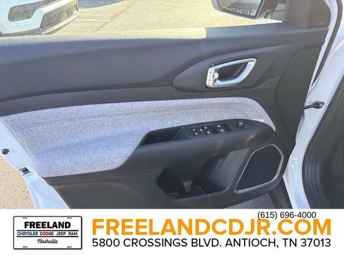New 2026 Jeep Compass Latitude AWD/4WD image 19