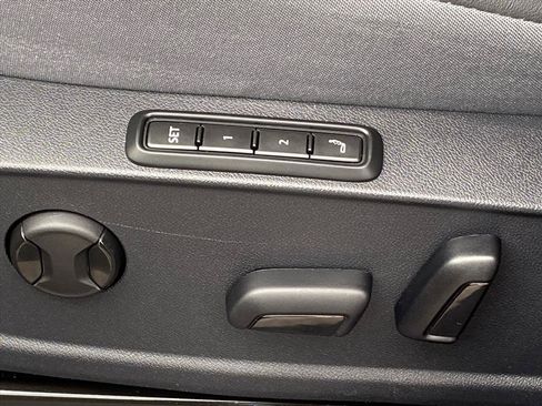 Used 2023 Volkswagen ID.4 Pro S image 10