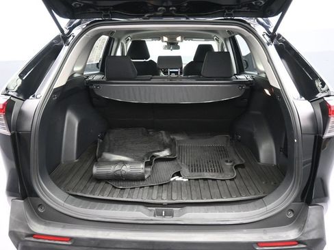 Used 2019 Toyota RAV4 LE w/ All Weather Liner Package AWD/4WD image 21