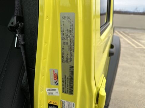 Used 2023 Jeep Wrangler Willys image 30