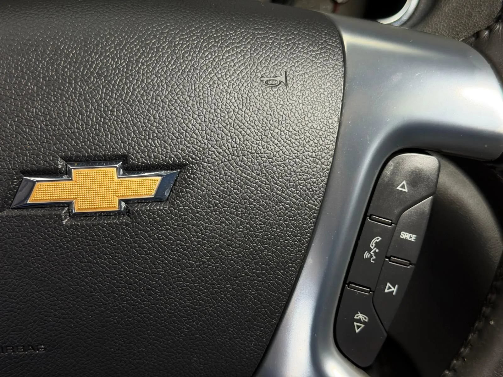 Used 2017 Chevrolet Traverse Premier FWD image 36