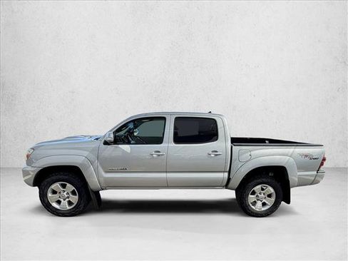 Used 2012 Toyota Tacoma 4x4 Double Cab w/ TRD Sport Pkg image 4