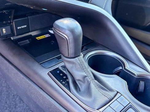 Used 2023 Toyota Camry XSE FWD image 18