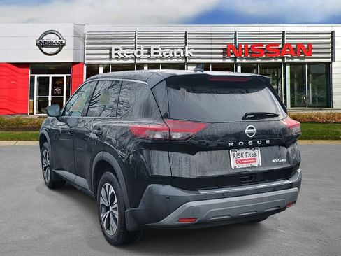 Certified 2021 Nissan Rogue SV image 6