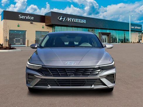 New 2026 Hyundai Elantra Blue image 12