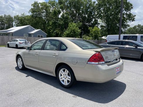 Used 2011 Chevrolet Impala LT w/ Luxury Edition Package FWD image 6