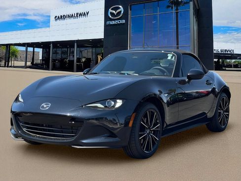 New 2026 MAZDA MX-5 Miata Grand Touring RWD image 2
