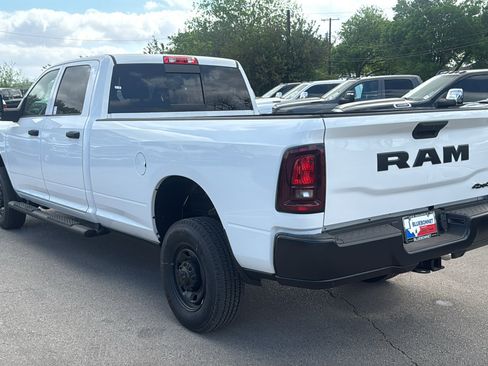 New 2026 RAM 2500 Tradesman AWD/4WD image 7