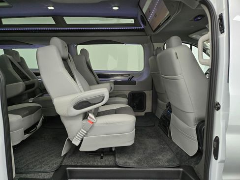 New 2024 Ford Transit 150 Low Roof AWD image 41