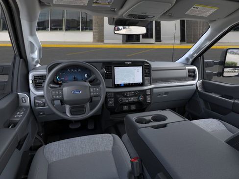 New 2026 Ford F450 XLT w/ XLT Premium Package image 9