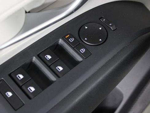 Used 2026 Hyundai Tucson SE image 23