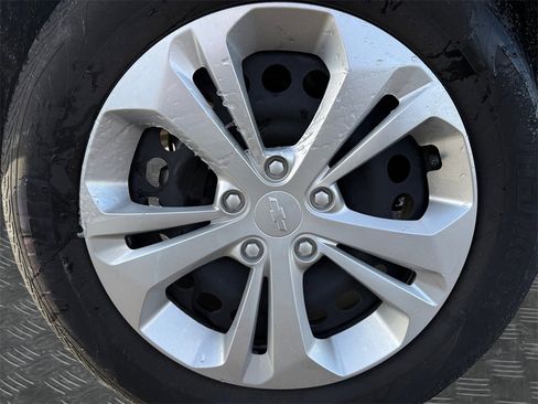 Used 2025 Chevrolet Trax LS w/ Driver Confidence Package image 20