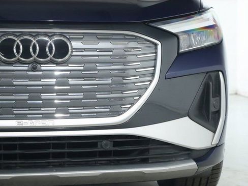 Used 2024 Audi Q4 e-tron Premium w/ Convenience Package image 7