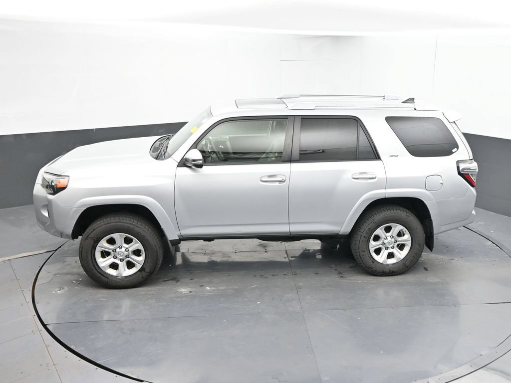 Used 2016 Toyota 4Runner SR5 Premium AWD/4WD image 17