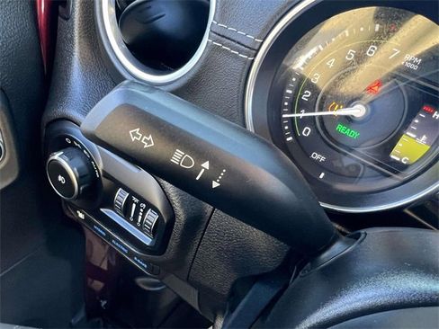 Used 2022 Jeep Wrangler Unlimited Sahara w/ Cold Weather Group image 31