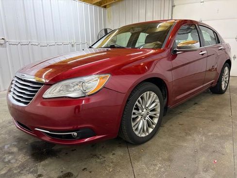 Used 2012 Chrysler 200 Limited w/ Sun/Sound Group image 3