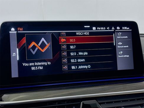 Used 2021 BMW 530i w/ Premium Package image 29