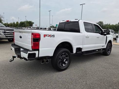 Used 2024 Ford F250 Lariat w/ Lariat Ultimate Package AWD/4WD image 11