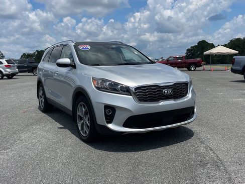 Used 2019 Kia Sorento EX FWD image 2