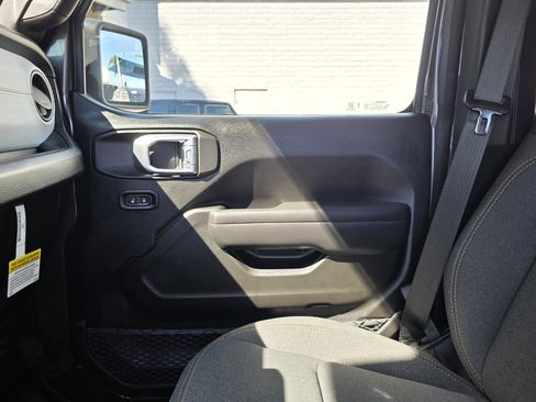 New 2026 Jeep Wrangler Willys AWD/4WD image 13