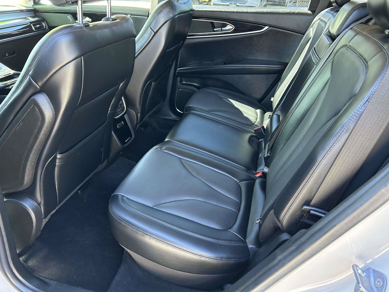 Certified 2023 Lincoln Nautilus Reserve FWD image 17