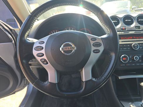 Used 2009 Nissan Altima 3.5 SE w/ Premium Pkg FWD image 15