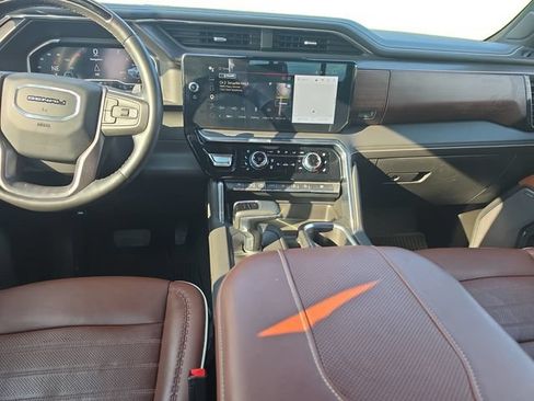 Used 2023 GMC Sierra 1500 Denali Ultimate AWD/4WD image 12
