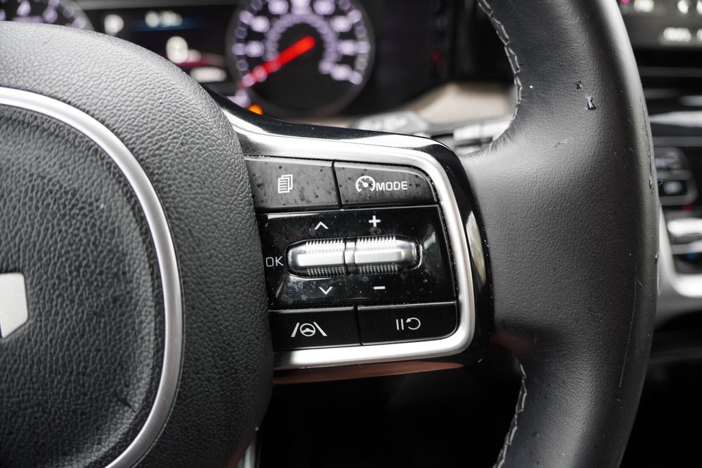 Certified 2022 Kia Sorento S AWD/4WD image 32