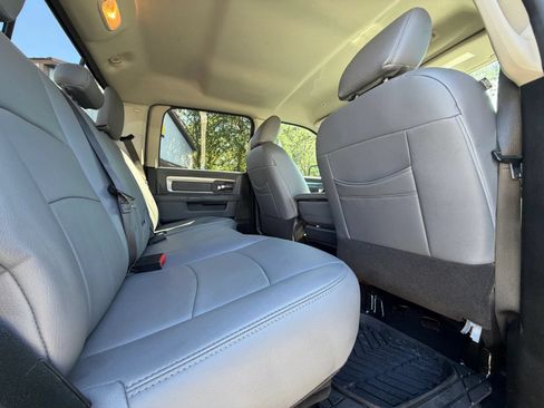 Used 2019 RAM 1500 Big Horn RWD image 27