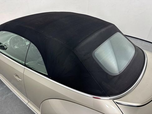 Used 2013 Volkswagen Beetle 2.5 image 17