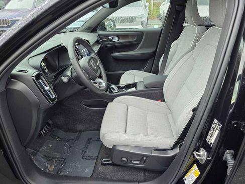 Certified 2023 Volvo XC40 Recharge Ultimate w/ Protection Package Premier image 20