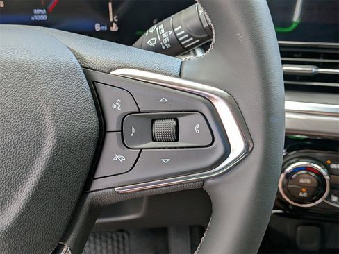 New 2026 Chevrolet Trax ACTIV w/ Driver Confidence Package image 12