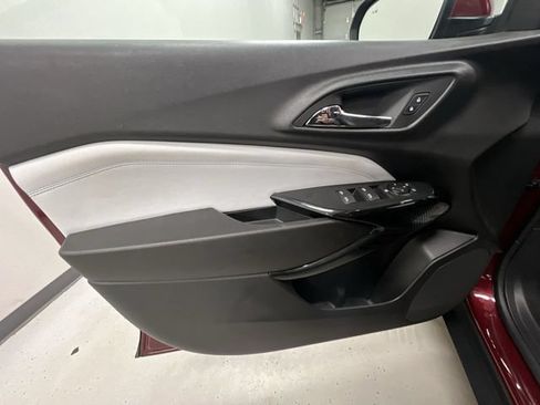 Certified 2024 Chevrolet Trax LT w/ Driver Confidence Package FWD image 21