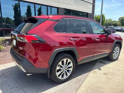 Used 2022 Toyota RAV4 Limited w/ Limited Grade Weather Package AWD/4WD image 5
