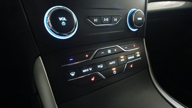 Used 2020 Ford Edge SEL w/ Convenience Package AWD/4WD image 17