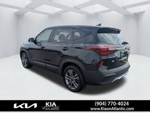 Used 2021 Kia Seltos LX AWD/4WD image 5
