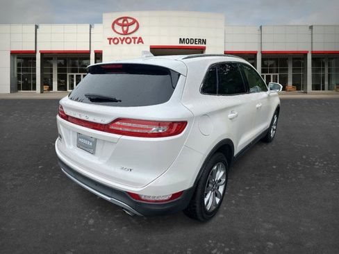 Used 2018 Lincoln MKC Select w/ Select Plus Package FWD image 5