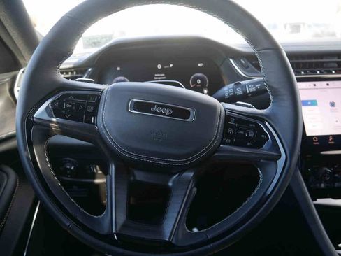 New 2025 Jeep Grand Cherokee Overland w/ Adv Protech Group III image 39