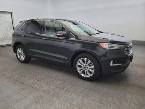 Used 2022 Ford Edge Titanium image 11