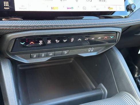 New 2026 Jeep Cherokee Limited AWD/4WD image 27