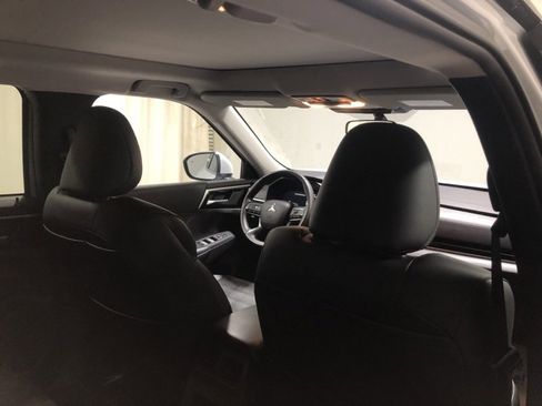 Used 2024 Mitsubishi Outlander Ralliart image 11