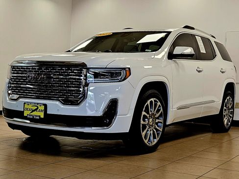 Used 2023 GMC Acadia Denali image 2