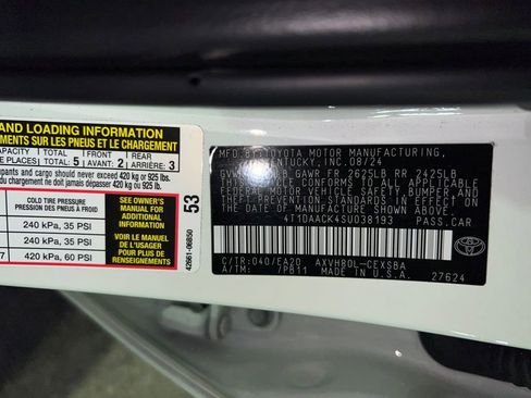 Used 2025 Toyota Camry LE image 29