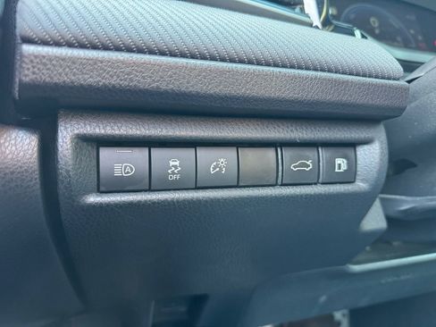 Used 2025 Toyota Camry SE image 26