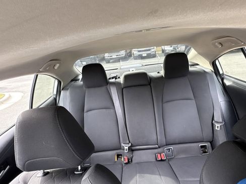 Used 2021 Toyota Corolla LE image 34