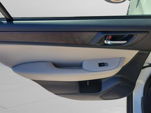 Used 2017 Subaru Outback 2.5i Limited image 26